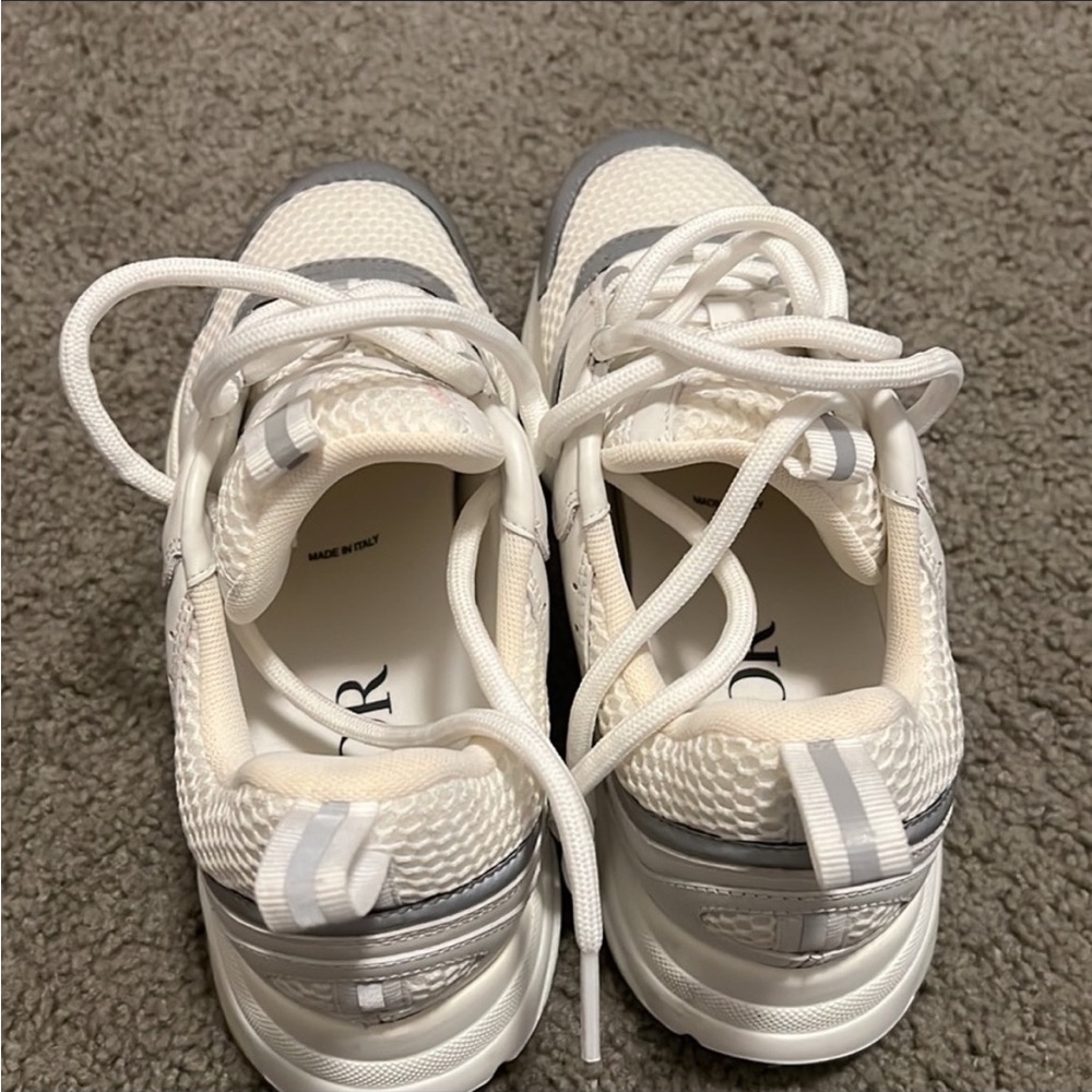 Christian Dior Mens sneakers. Only warm a few times. Great condition - Picture 3 of 4
